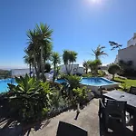 Ocean Breeze Pool&jacuzzi View Executive202 Apartmán